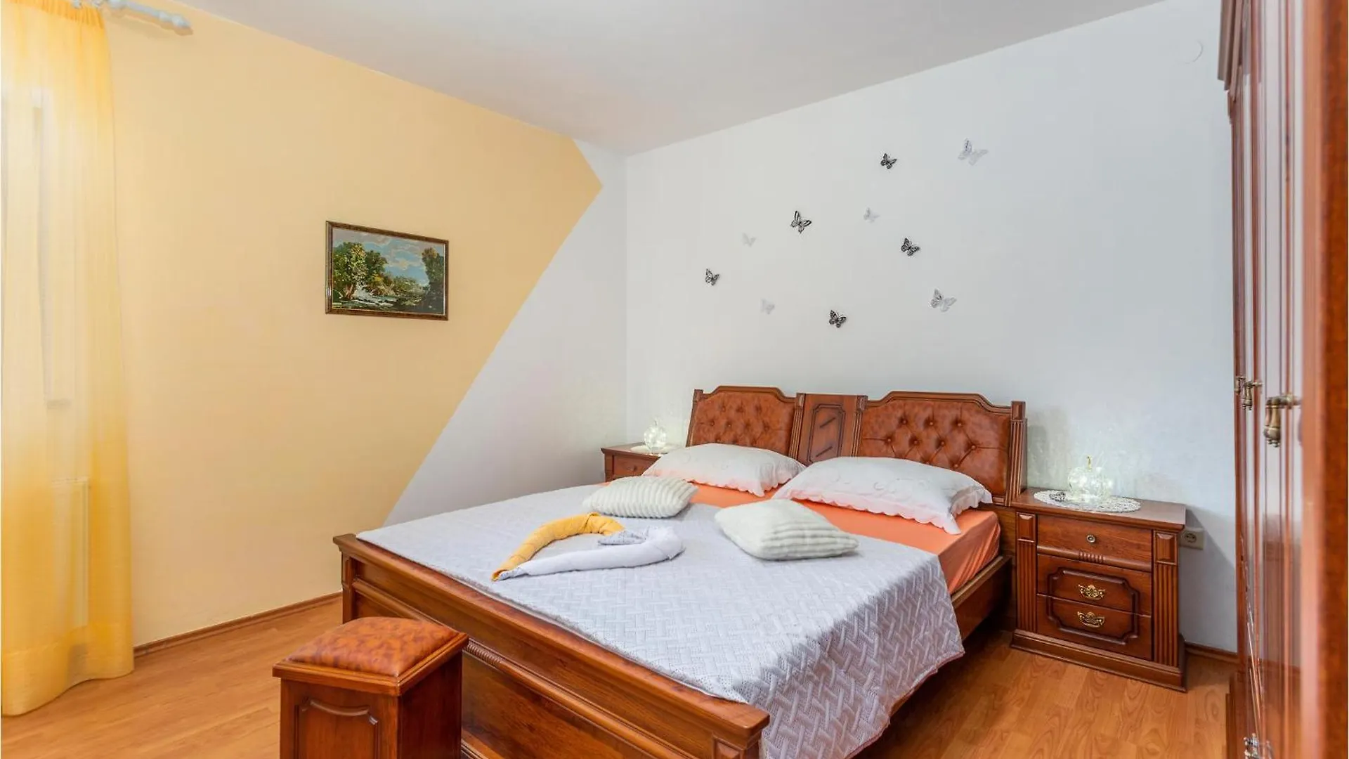 Stunning Apartment In Nenadici With Wifi Bajcici