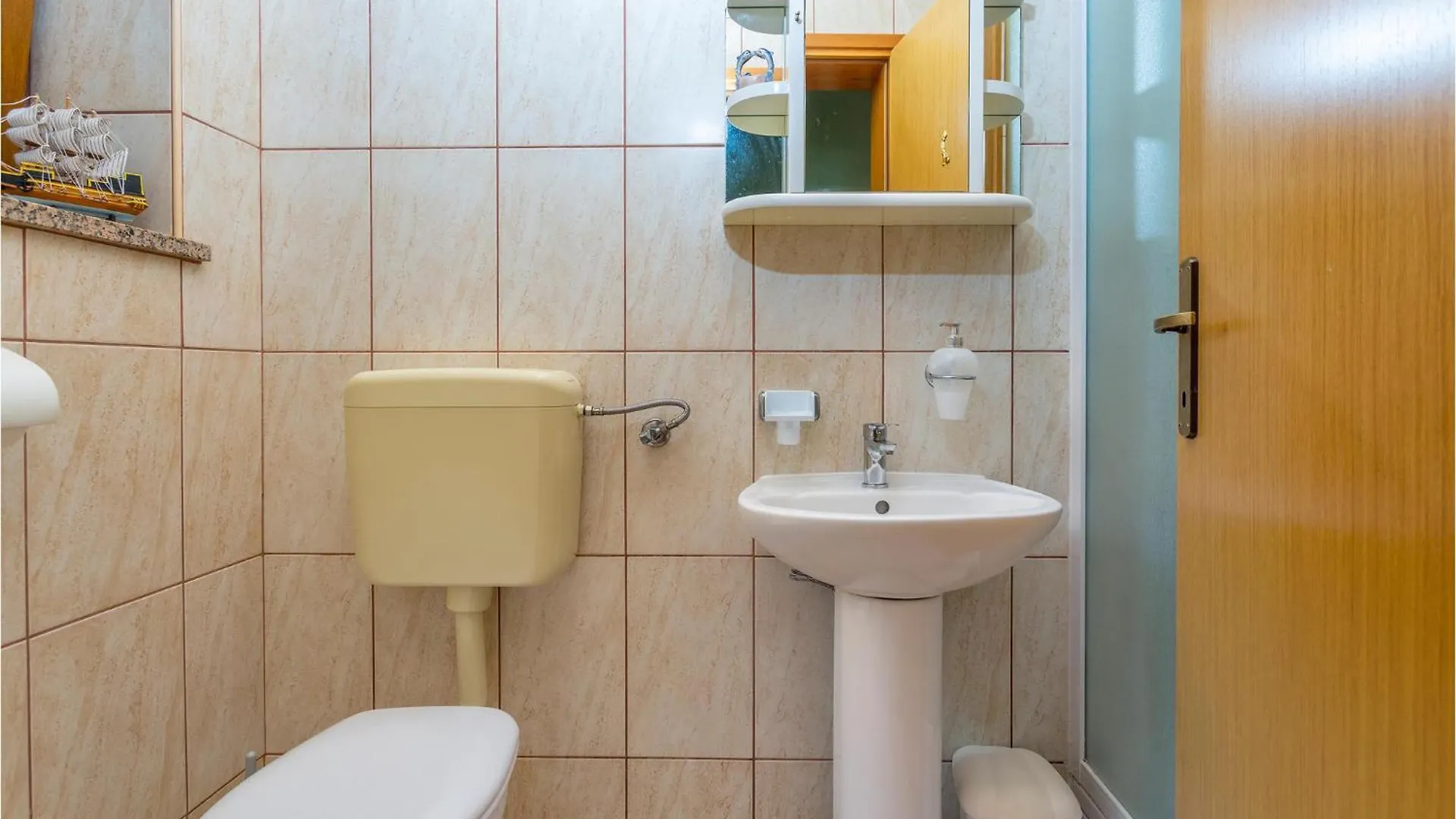 Stunning Apartment In Nenadici With Wifi Bajcici