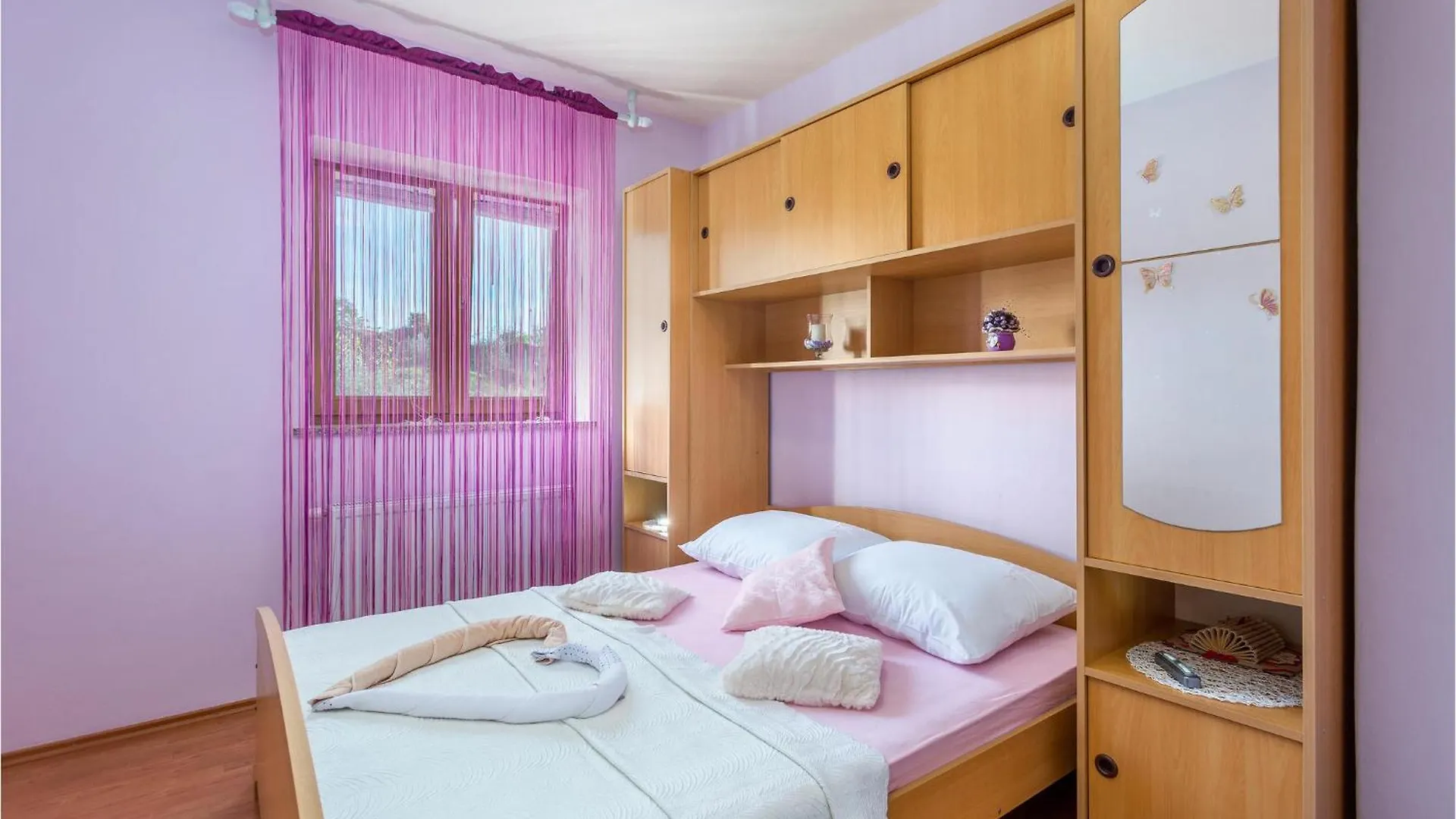 Stunning Apartment In Nenadici With Wifi Bajcici